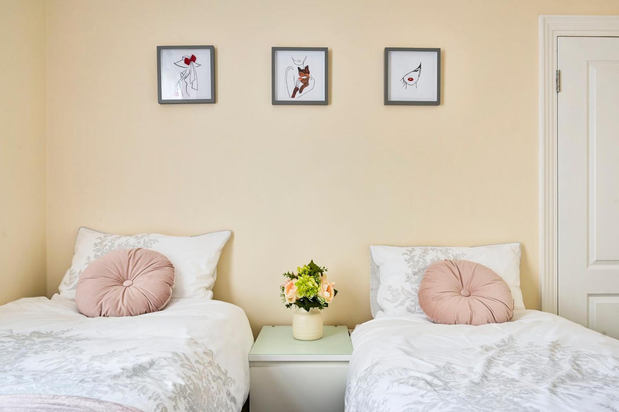 A Two Bedroom A Stride Away From Meridian Greenwich London Exteriör bild